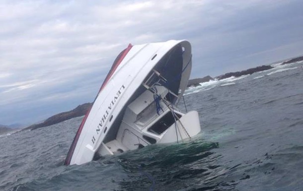 Названа причина аварії судна в Канаді з 27 туристами