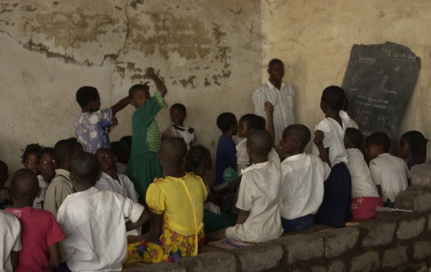 В школах Конго детей вербуют в солдаты – Human Rights Watch