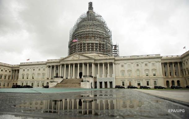 Сенат США одобрил повышение лимита госдолга до конца срока Обамы