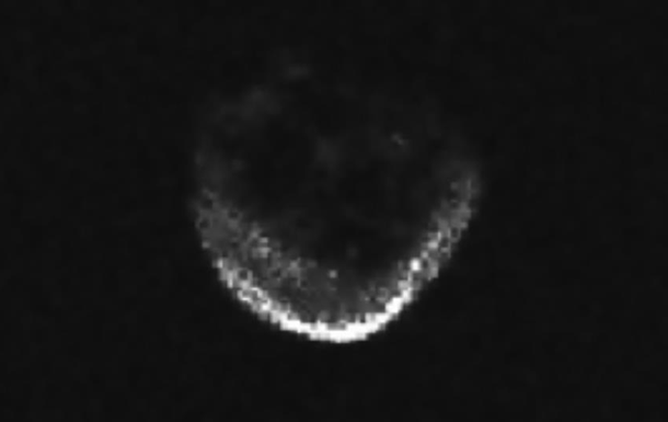 Комета у вигляді черепа пролетіла поруч із Землею