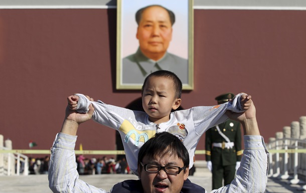 Китай: право на второго ребенка пока только в теории