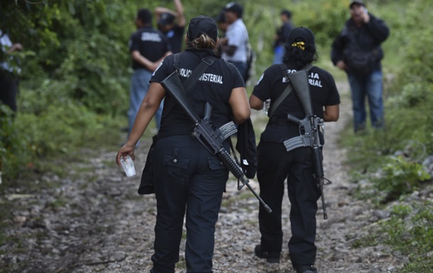 Полиция Мексики освободила 50 детей-рабов