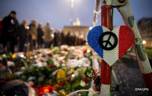 Теракты в Париже: трое смертников были французами
