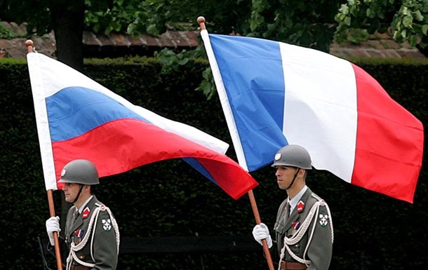 Москва связала теракт в А321 с атаками на Париж