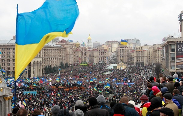 Доля учасників Євромайдану й команди Януковича