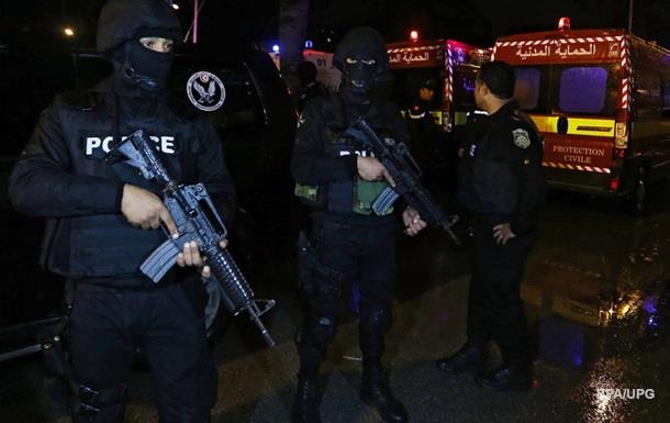 В Тунисе 11 человек погибли во время взрыва автобуса