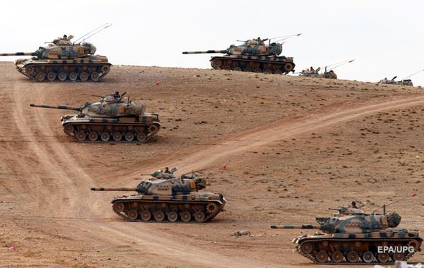 Туреччина збільшила число танків на кордоні із Сирією - ЗМІ