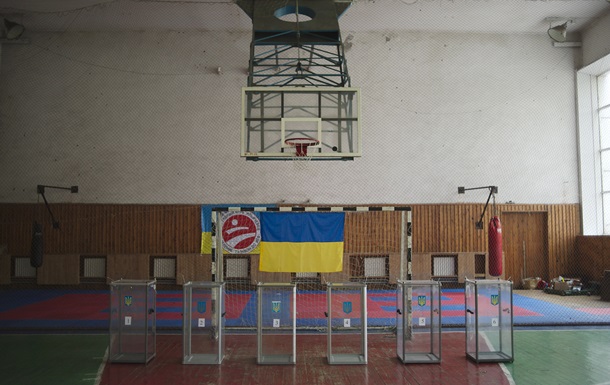 DW: Выборы в Мариуполе прошли под лозунгом  Бабушкам виднее 