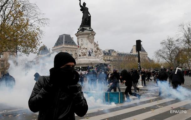 Протесты в Париже: СМИ сообщают о 340 задержанных