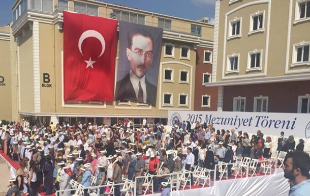 Російських студентів вивезуть з Туреччини