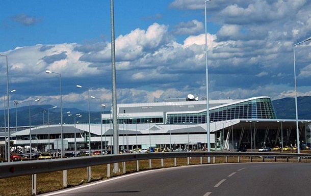 У столиці Болгарії біля аеропорту знайшли авто з вибухівкою