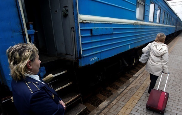 Укрзализныця отменила 48 ночных поездов