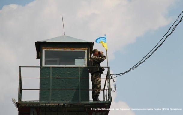 Пограничники усилили контроль на границе с Крымом
