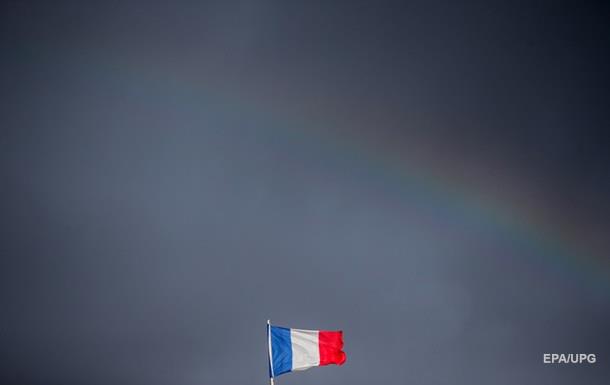 Франція продовжила режим НС до кінця лютого 2016