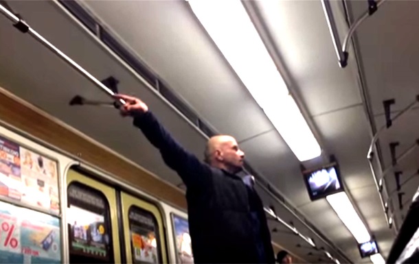 У київському метро затримали  Бога Ісуса 