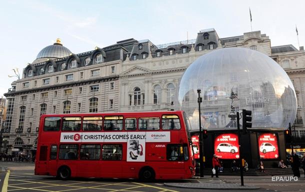 У Лондоні поліція помилково штурмувала автобус і поїзд