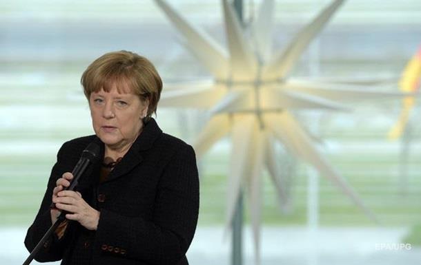 Меркель: Скасувати санкції проти РФ поки що не можна