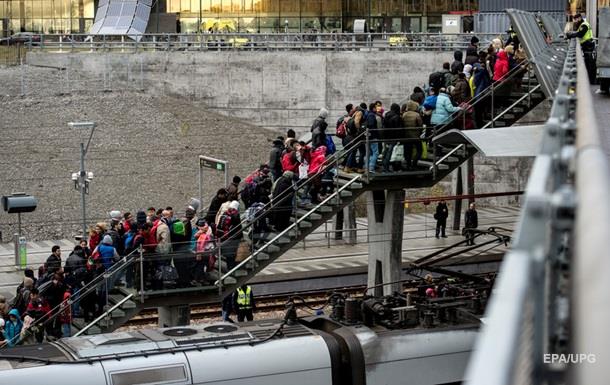 Швеция расселит более тысячи беженцев на круизном судне