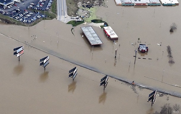 22 человека стали жертвами наводнения в США