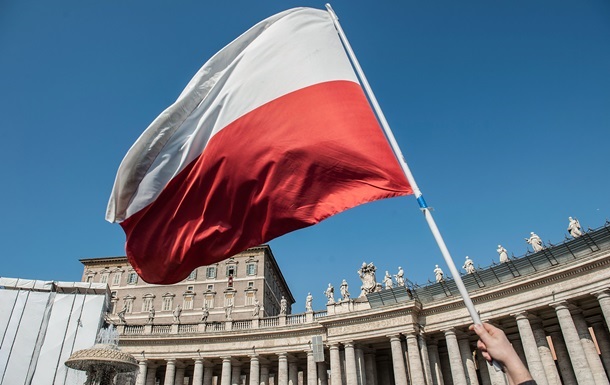 Польша вызывает посла ЕС из-за критики в свой адрес