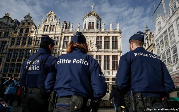 Поліція виявила у квартирі Брюсселя майстерню з виготовлення поясів шахідів