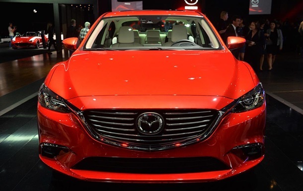 Mazda відкликає в США авто через дефект подушок безпеки