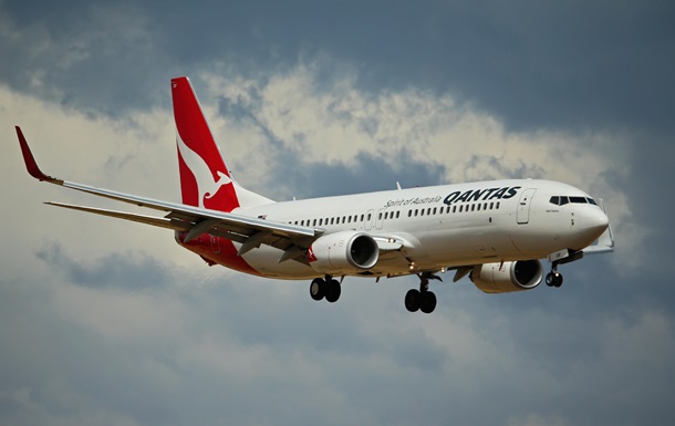 самолет Qantas