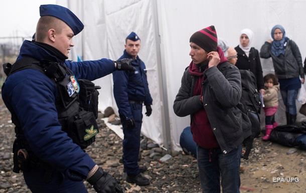 Немецкая полиция отсылает беженцев обратно в Австрию