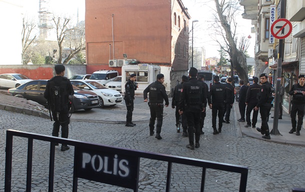 Премьер Турции: За терактом в Стамбуле стоит ИГ
