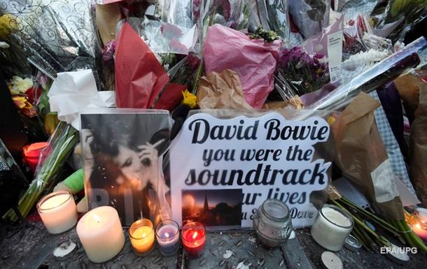 Дэвида Боуи тайно кремировали в Нью-Йорке - СМИ