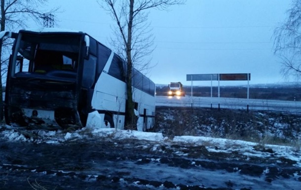 ДТП з автобусом у Росії: 12 постраждалих