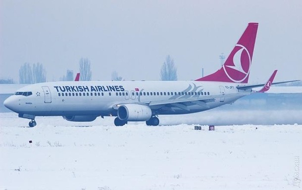 Одесский аэропорт возобновил прием рейсов