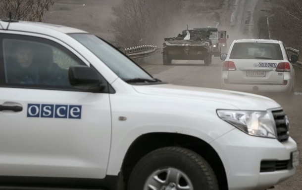 Наблюдатели ОБСЕ увидели танки на территории ЛНР