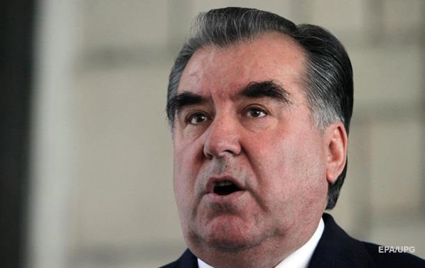 Президенту Таджикистана разрешили переизбираться бесконечно