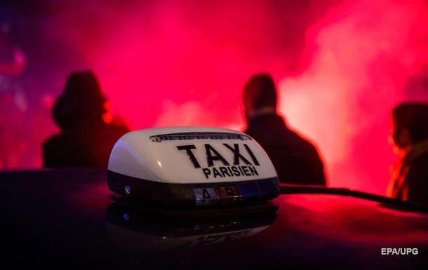 Суд Парижа обязал Uber выплатить службе такси 1,2 млн евро