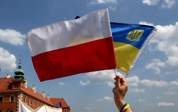 В Польше предлагают выдать миллиону украинцев вид на жительство