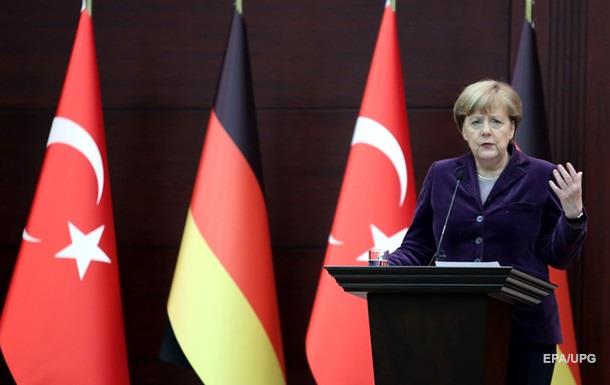 Меркель винуватить Росію в порушенні резолюції ООН