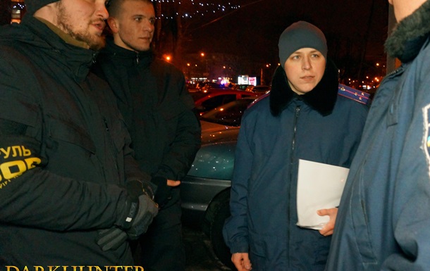У Харкові Активісти ГК Азов патрулюють вулиці разом з поліцією. (Фото та відео)