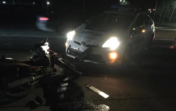 У Мукачевому патрульна поліція збила дідуся на мотоциклі