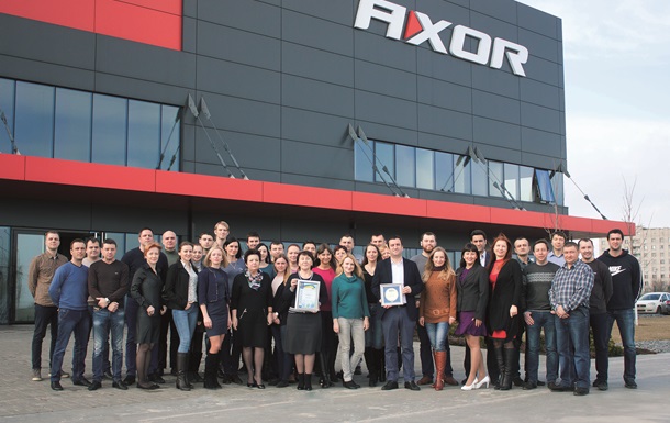 Фурнитура AXOR получила почетное звание  Лидер отрасли 2015 
