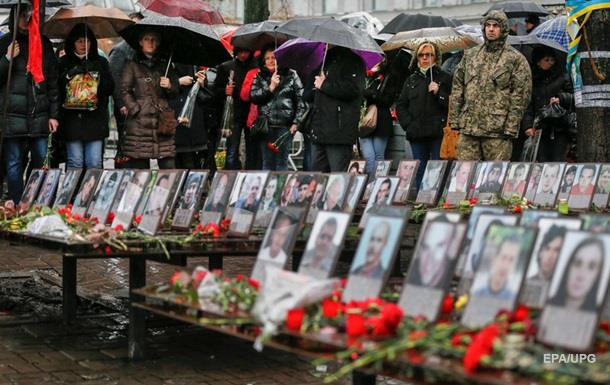 Порошенко обещает не допустить остановку расследований дел Майдана