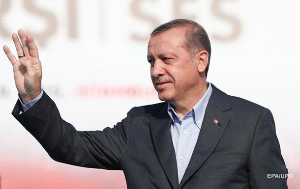 Турок подал в суд на жену из-за оскорбления Эрдогана