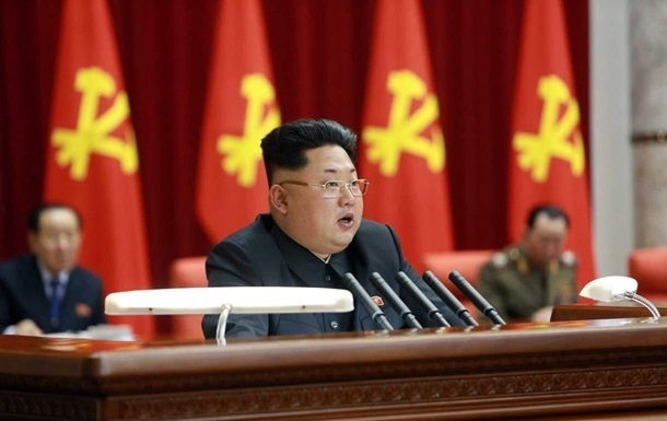 Кім Чен Ин наказав підготувати ядерну зброю до використання
