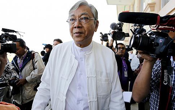 В Мьянме избрали первого за полвека президента не из военных