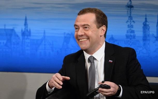 Медведев назвал  придурком  главу СБУ