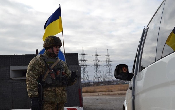 На пункте пропуска Зайцево скопились полтысячи авто