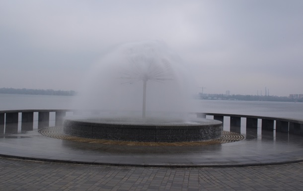 В Днепропетровске заработали фонтаны