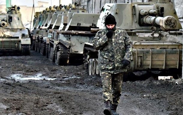 Пленные украинские военнослужащие уходят в ополчение