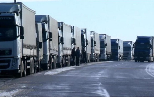 РФ затвердила правила транзиту вантажів з України
