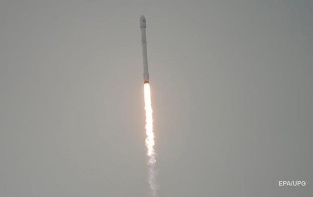 Ракета Falcon 9 впервые успешно приземлилась на плавучую платформу